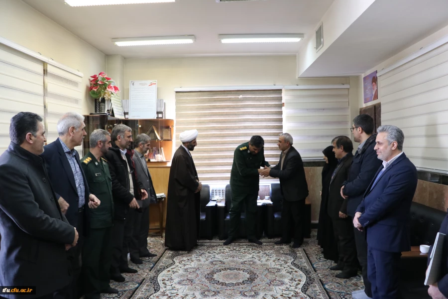 دیدار هیات رئیسه دانشگاه با فرمانده سپاه ناحیه ویژه غدیرتبریز همزمان با ولادت امام حسین (ع) و روز پاسدار 2