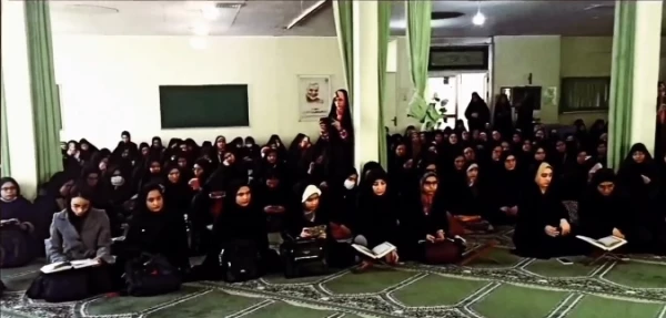 برگزاری برنامه محفل انس با قرآن کریم در پردیس فاطمه الزهرا (س) تبریز 2