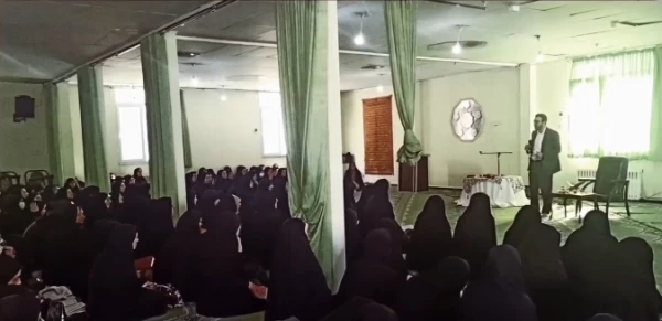 برگزاری برنامه محفل انس با قرآن کریم در پردیس فاطمه الزهرا (س) تبریز 5