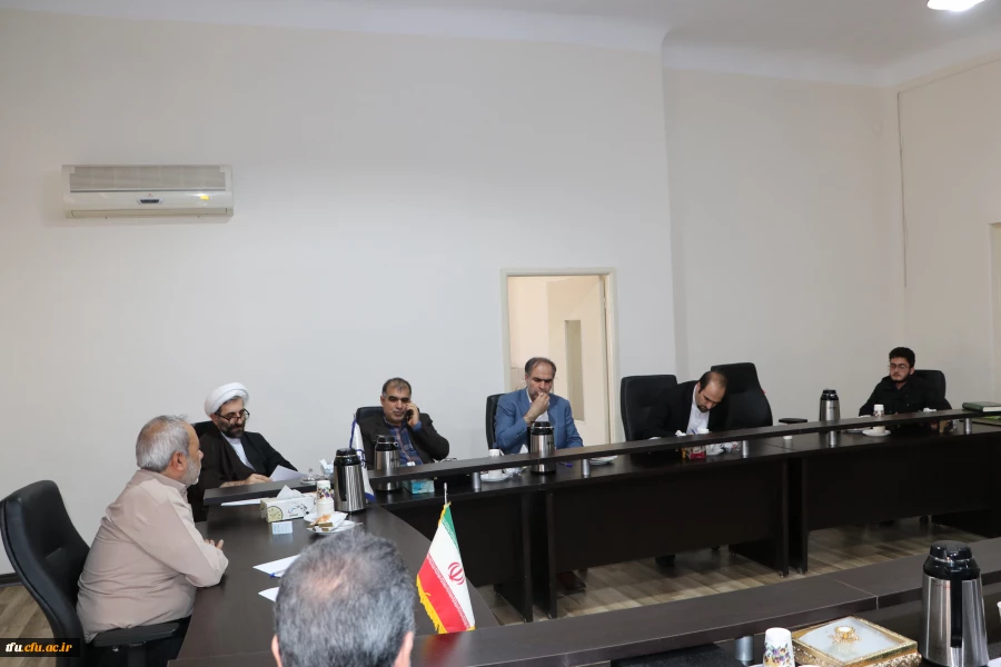 برگزاری جلسه شورای فرهنگی دانشگاه فرهنگیان استان 5