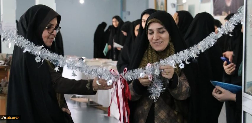 افتتاح دهمین نمایشگاه  آثار هنری دانشجویان دانشگاه فرهنگیان آذربایجان شرقی  8