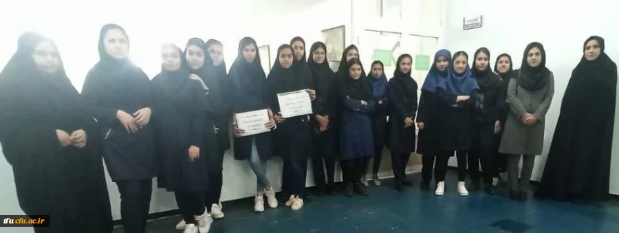 بازدید دانش آموزان دبیرستان های فخریه تبریز ، یحیی زاده اسفهلان وبیاضیان شبستر از کتابخانه پردیس فاطمه الزهرا 2