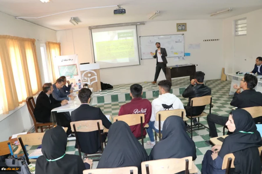 دانشجو معلمان ، معماران و مهندسان نظام تربیتی ایران اسلامی اند 16