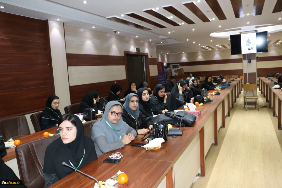 دانشجو معلمان ، معماران و مهندسان نظام تربیتی ایران اسلامی اند 9