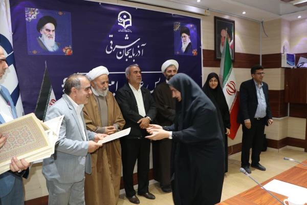 دانشجو معلمان ، معماران و مهندسان نظام تربیتی ایران اسلامی اند 16