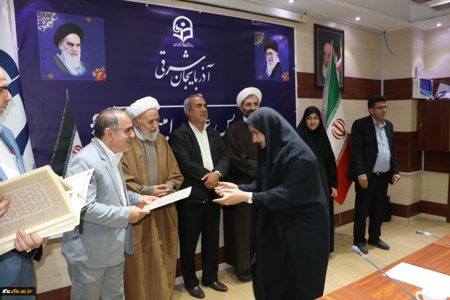 دانشجو معلمان ، معماران و مهندسان نظام تربیتی ایران اسلامی اند 16