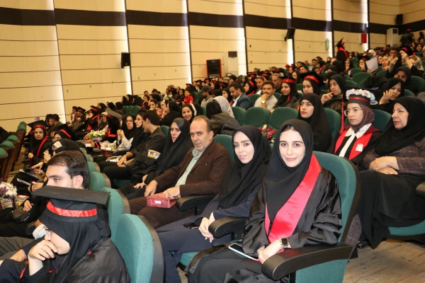  آیین جشن دانش آموختگی دانشجو معلمان ورودی 1398 پردیس فاطمه الزهرا (س) تبریز 7