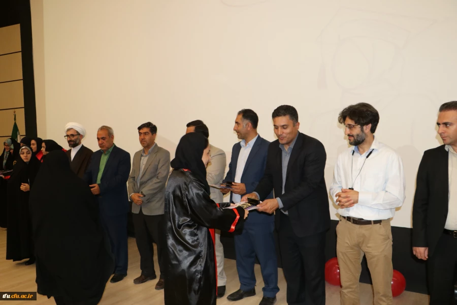  آیین جشن دانش آموختگی دانشجو معلمان ورودی 1398 پردیس فاطمه الزهرا (س) تبریز 11