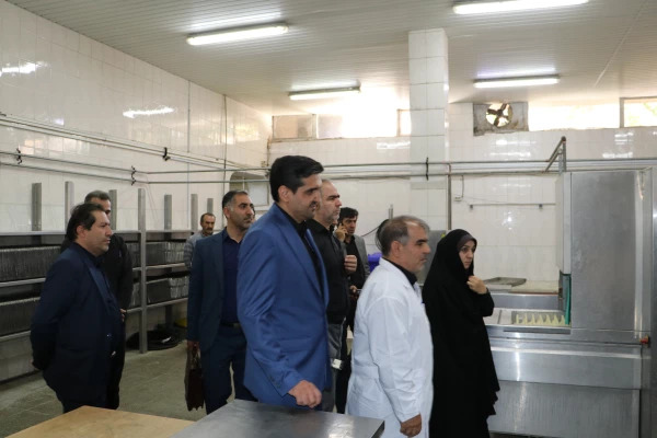 بازدید رئیس و هیئت رئیسه دانشگاه فرهنگیان آذربایجان شرقی از سلف سرویس دانشگاه تبریز 4