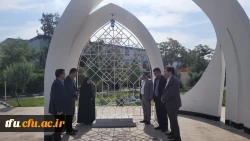 بازدید دکتر نامداری مدیر کل نشر و اطلاع رسانی علمی دانشگاه و دکتر پاشایی از کتابخانه پردیس فاطمه الزهرا(س) 2