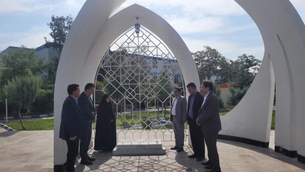 بازدید دکتر نامداری و دکتر پاشایی از کتابخانه پردیس فاطمه الزهرا(س) 2