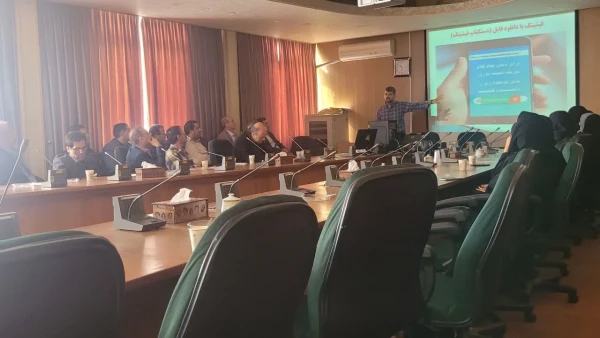 نشست تخصصی جناب سرهنگ بزرگی، مسئول آموزش معاونت اجتماعی نیروی انتظامی استان با اساتید و همکاران پردیس فاطمه الزهرا(س) 2