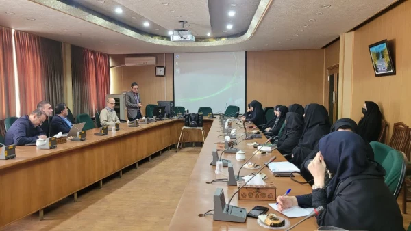 کارگاه توانمندسازی تحلیل داده های کیفی با نرم افزارMAXQDA 7