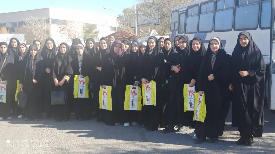 بازدید دانشجویان پردیس فاطمه الزهرا(س) تبریز از نمایشگاه کتاب 12