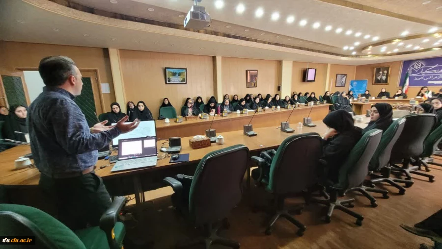 کارگاه توانمند سازی پژوهش کیفی و تحلیل داده ها 4