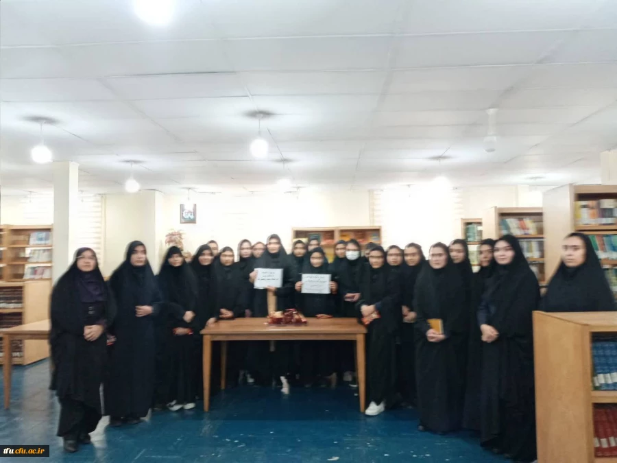 بازدید از کتابخانه پردیس فاطمه الزهرا(س) تبریز به مناسبت هفته کتاب وکتابخوانی 2