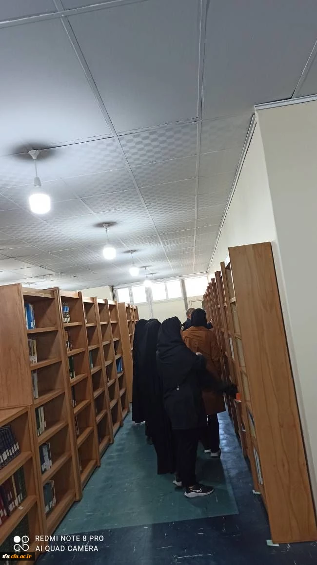 واحد پژوهش و فناوری پردیس فاطمة الزهرا ( س) تبریز به مناسبت هفته کتاب و کتابخوانی برگزار کرد:
نمایشگاه کتابخانه آزاد ونمایشگاه کتاب  2