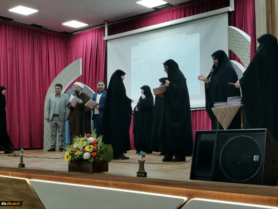 ویژه برنامه گرامیداشت هفته بسیج 8