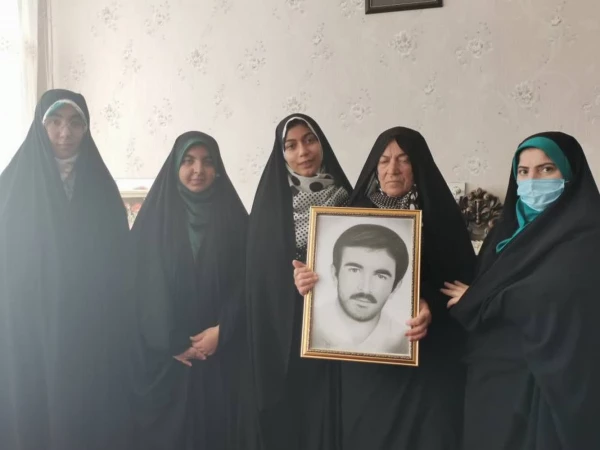 دیدار با خانواده محترم شهید دانشجومعلم ابراهیم جباری صاحباری 2
