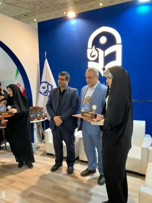 تجلیل از برگزیدگان و منتخبین بیست و چهارمین نمایشگاه دستاوردهای پژوهش فناوری و فن بازار دز آذز ماه 1402 2