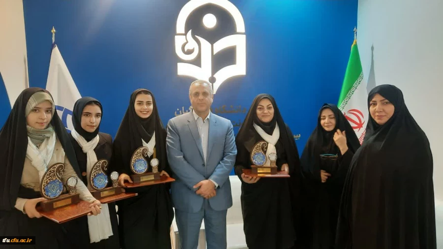 تجلیل از برگزیدگان و منتخبین بیست و چهارمین نمایشگاه دستاوردهای پژوهش فناوری و فن بازار دز آذز ماه 1402 6