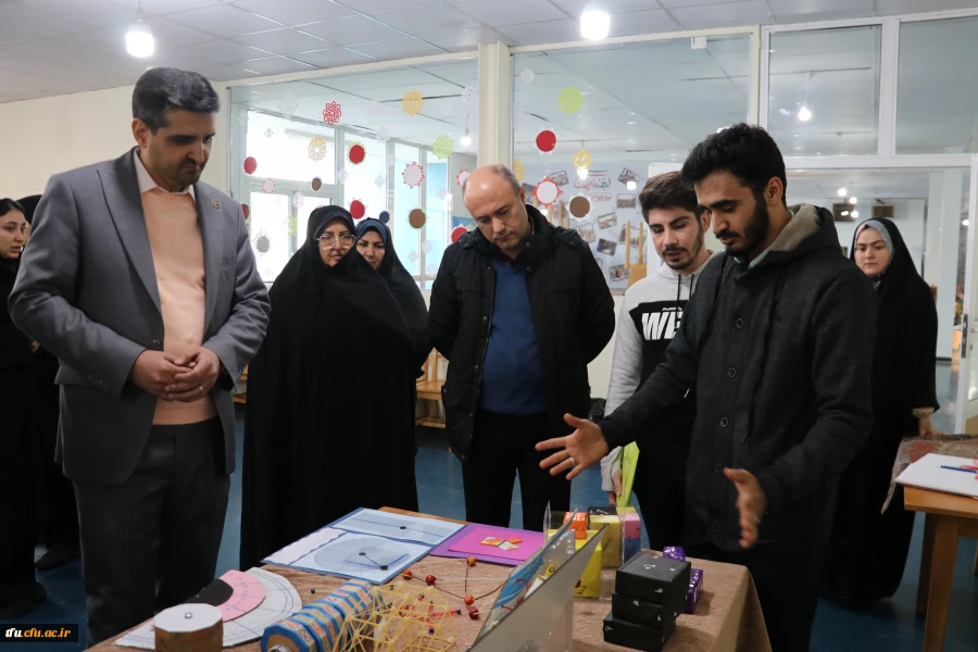نمایشگاه استانی تولید محتوا و دست سازه های ریاضی و زیست و فیزیک و شیمی 2