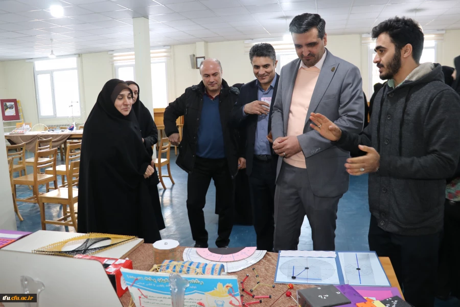 نمایشگاه استانی تولید محتوا و دست سازه های ریاضی و زیست و فیزیک و شیمی 3