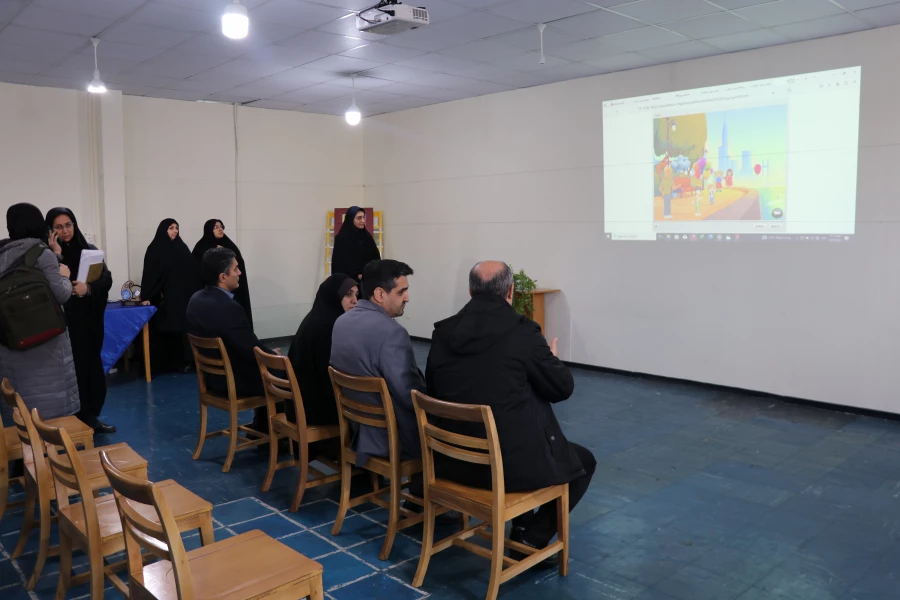 نمایشگاه استانی تولید محتوا و دست سازه های ریاضی و زیست و فیزیک و شیمی 13