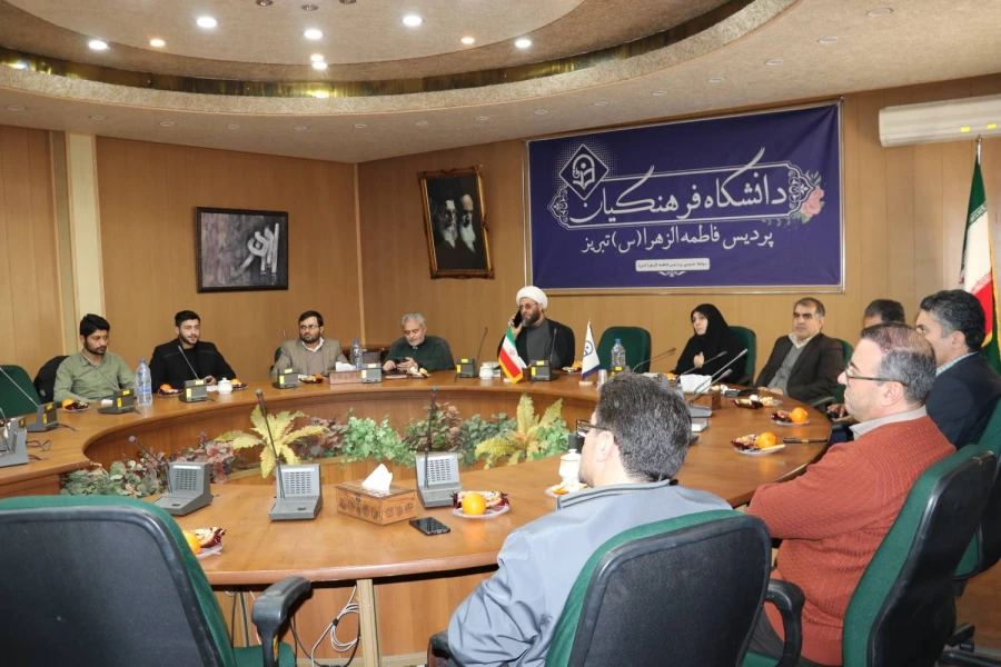 برگزاری ویژه برنامه نشست جهاد تبیین با موضوع حماسه ۹ دی 13