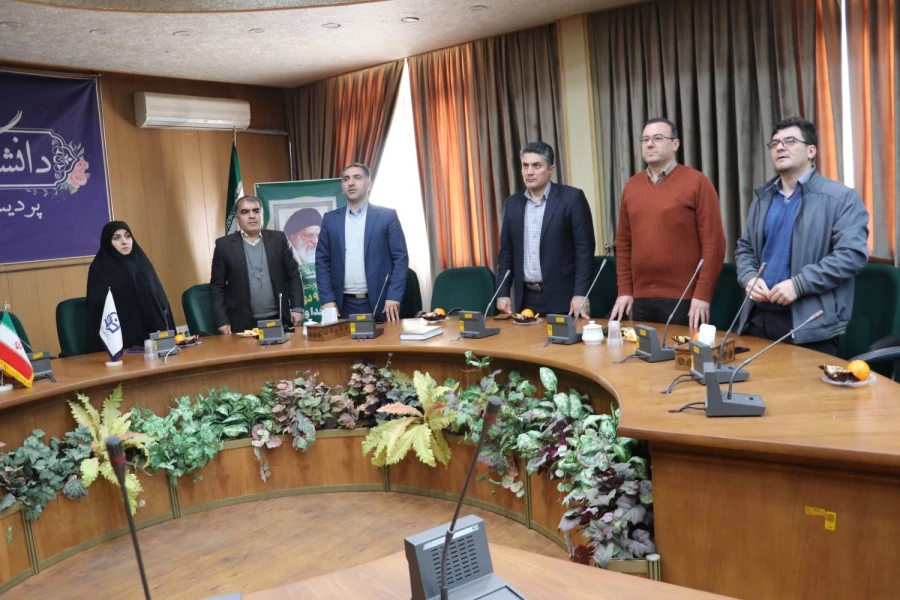 برگزاری ویژه برنامه نشست جهاد تبیین با موضوع حماسه ۹ دی 14