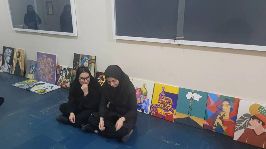 برگزاری ژوژمان واحد نقاشی دانشجویان رشته آموزش هنر پردیس فاطمه الزهرا(س) 3