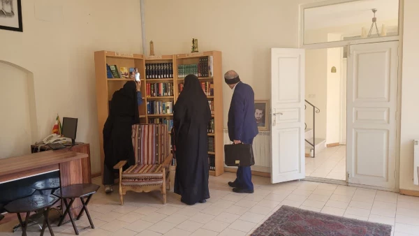 بازدید از خانه تاریخی پروین اعتصامی 5