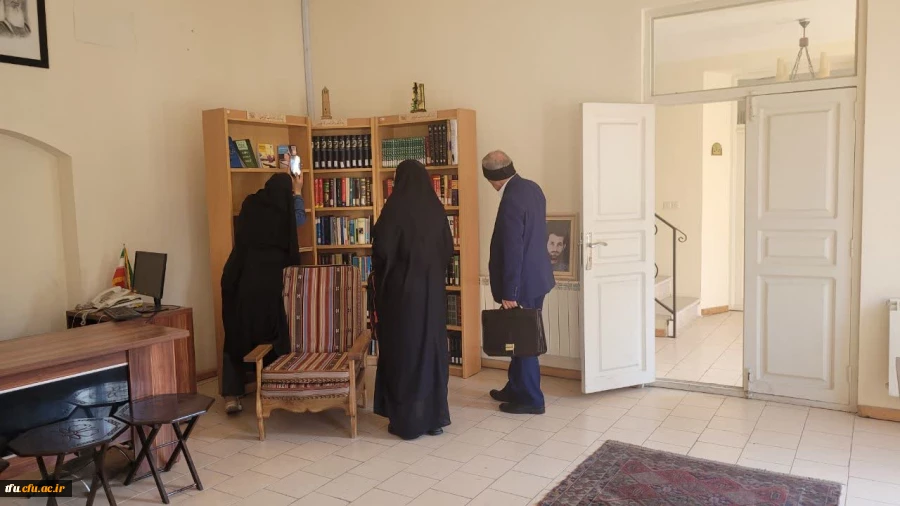 بازدید از خانه تاریخی پروین اعتصامی 5