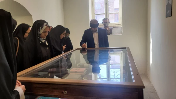 بازدید از خانه تاریخی پروین اعتصامی 8