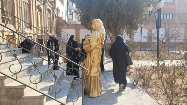 بازدید از خانه تاریخی پروین اعتصامی 12