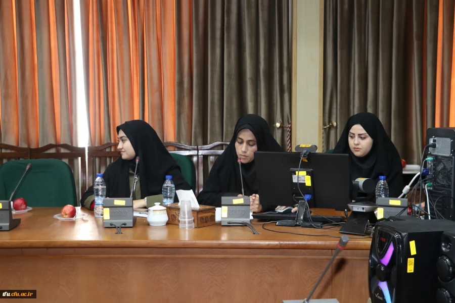 برگزاری ویژه برنامه بزرگداشت روز شهید 9