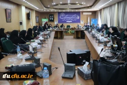 جلسه نهایی جمع بندیبا حضور مسؤلین و اساتید و داوران و شرکت کنندگان و دانشجو معلمان  4