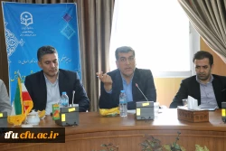 جلسه نهایی جمع بندیبا حضور مسؤلین و اساتید و داوران و شرکت کنندگان و دانشجو معلمان  17