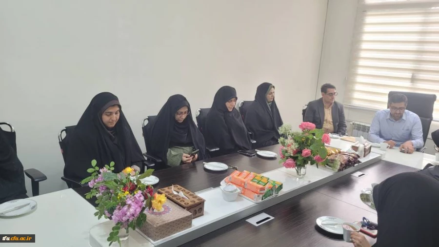 حضور جناب سرهنگ سید کمال نظیری فرمانده حوزه کارمندی شهید عبدالهی در پردیس فاطمه الزهرا (س) تبریز به مناسبت هفته معلم  3