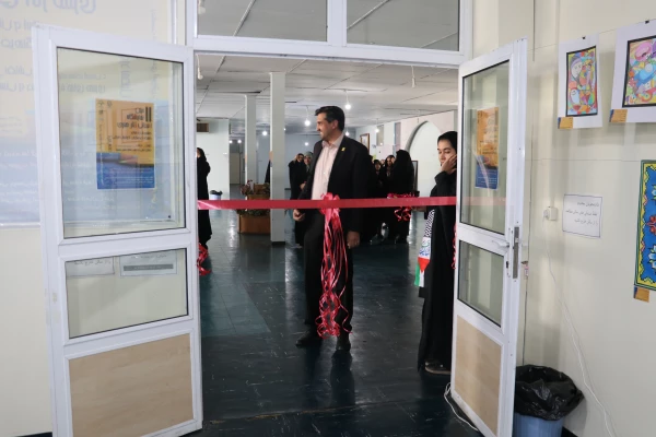 برگزاری و افتتاح یازدهمین نمایشگاه آثار هنری دانشجویان و اساتید پردیسهای فاطمه الزهرا (س) و علامه امینی 6