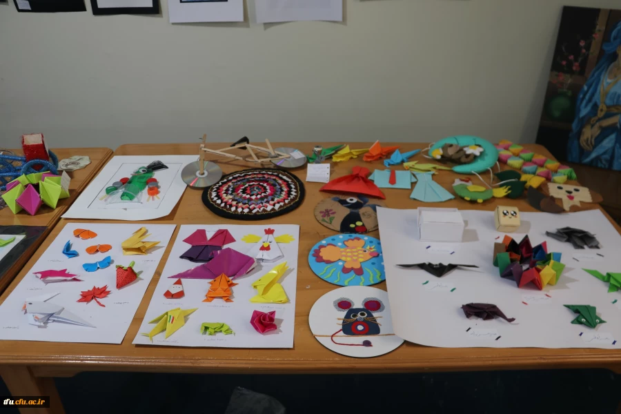 برگزاری و افتتاح یازدهمین نمایشگاه آثار هنری دانشجویان و اساتید پردیسهای فاطمه الزهرا (س) و علامه امینی 4