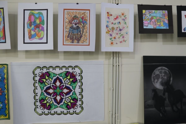 برگزاری و افتتاح یازدهمین نمایشگاه آثار هنری دانشجویان و اساتید پردیسهای فاطمه الزهرا (س) و علامه امینی 3