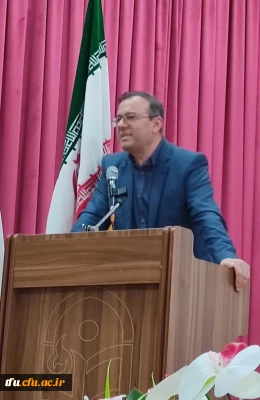 تقدیر و تجلیل از خدمات مدیران و معلمان راهنمای درس کارورزی