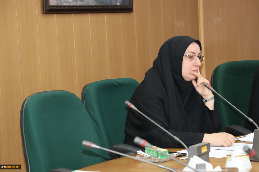 جلسه شورای تحصیلات تکمیلی دانشگاه فرهنگیان استان 9