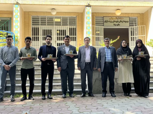 تجلیل از اساتید و دانشجویان برگزیده جشنواره پژوهش و فناوری و پویش دانشگاه فرهنگیان استان آذر بایجان شرقی 3