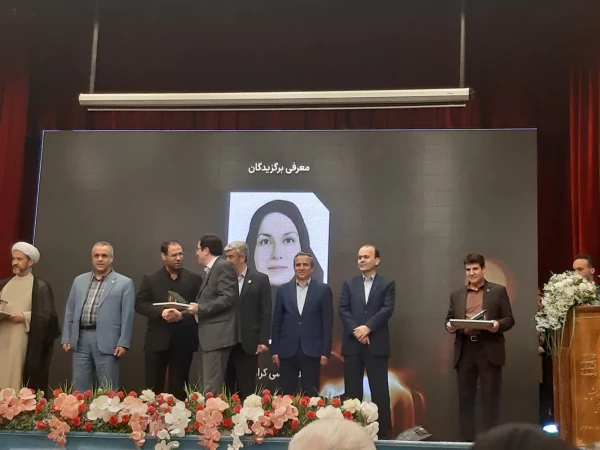 تجلیل از اساتید و دانشجویان برگزیده جشنواره پژوهش و فناوری و پویش دانشگاه فرهنگیان استان آذر بایجان شرقی 6