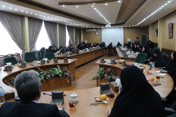 برگزاری نشست جهاد تبیین با عنوان مختصات رئیس جمهور آرمانی 8