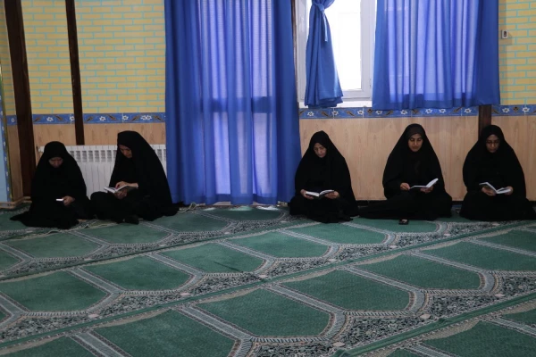 برگزاری مراسم زیارت عاشورا 12