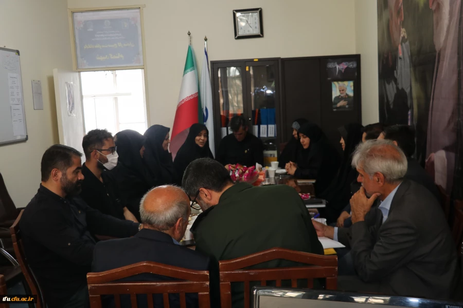 جلسه ارزیابی فرمانده شورای حوزه شهید عبدالهی از پایگاه مقاومت شهدای گمنام دانشگاه فرهنگیان 10
