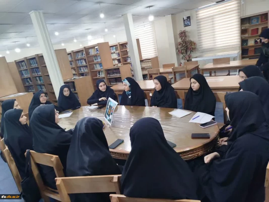 نشست کتابخوان و معرفی کتاب های خوانده شده 2